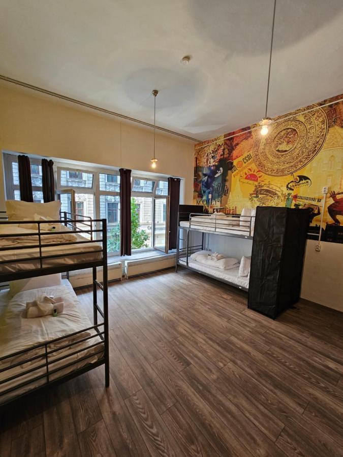 Central Beds Budapest Luaran gambar